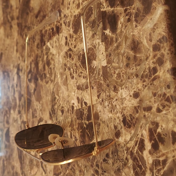 Ray-Ban Aviator Sunglasses- Green Mirror color - Picture 2 of 4